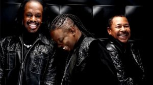 Earth Wind & Fire - Fantasy (Live In Velfarre 1995)