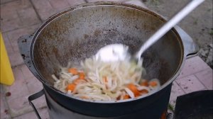 СВИНЫЕ РЁБРЫШКИ С КАРТОШКОЙ В КАЗАНЕ НА КОСТРЕ