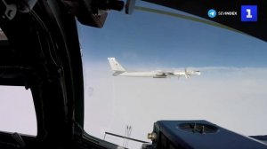 Стратегические ракетоносцы Ту-95 МС прошли над водами Тихого океана