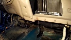 Как снять мотор заслонки печки на Линкольн Навигатор/Форд Экспедишен