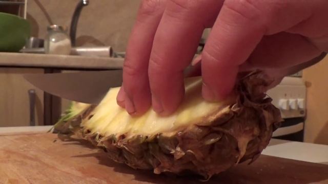 Как се реже Ананас — Кулинарно училище — Нахрани.ме смотреть онлайн