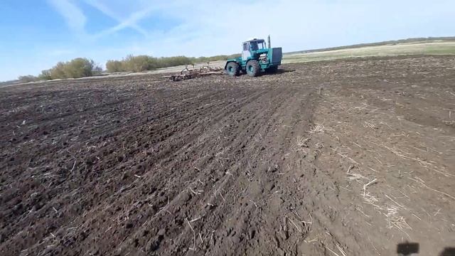 КУЛЬТИВИРОВАНИЕ ПАХОТЫ ПОД ПОДСОЛНЕЧНИК НА Т150-К