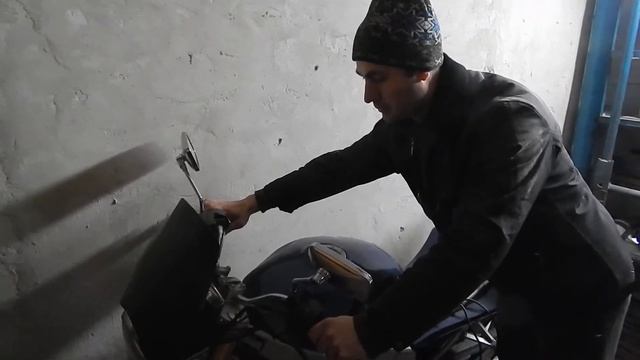 мотоцикл Hyosung GT 250 Comet завожу после года простоя в гараже смотреть онлайн