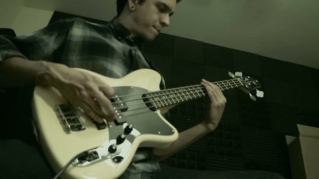 Ibanez TMB30 Short Scale Bass смотреть онлайн