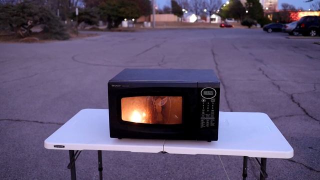 How to turn a Microwave into a Fireplace смотреть онлайн