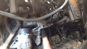 Volvo S80 3.2 Замена приводного ремня с натяжителем
