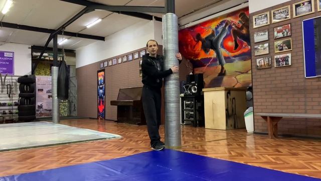 Повисим на столбе смотреть онлайн