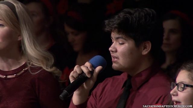 Пение — «Спал город усталый...». Давид, София, Наталья Чавез.
