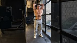 17 years old teen muscle boy : Michael