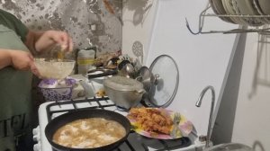 НА СКОРУЮ РУКУ ГРУДКА В КЛЯРЕ С РИСОМ ГАРНИР.