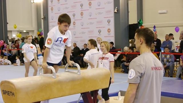 Мастер-класс Алексея Немова в Центре гимнастики смотреть онлайн