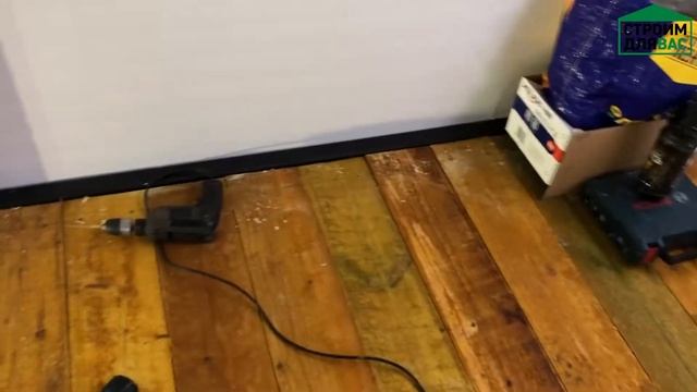 ДЕРЕВЯННЫЕ ПОЛЫ НА ФУНДАМЕНТЕ ИЗ ВИНТОВЫХ СВАЙ ПОД ГАРАЖ ИЗ СЭНДВИЧ ПАНЕЛЕЙ | СТРОИМ ДЛЯ ВАС |