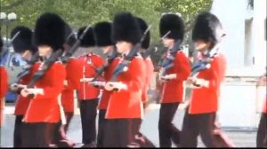 Unit 1 1C Buckingham Palace - Solutions Elementary 2nd edition Video
