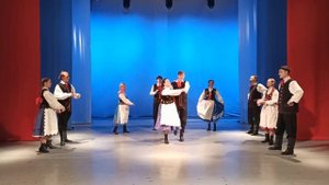 Польский народный танец в исполнении ансамбля польской песни и танца «Сибирский краковяк»