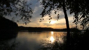 Футаж закат.  Закат на реке Бия в Горном Алтае .