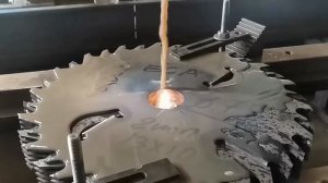 Пилстик - работа нашего электроэрозионного проволочно-вырезного станка.