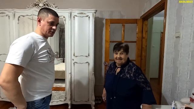 В ГОСТЯХ У РОМЫ С ИРОЙ / ПОЗДРАВИЛИ ИРИШКУ С ЮБИЛЕЕМ / РУМ ТУР,КАК ЖИВУТ ДРУЗЬЯ / ПРОБЛЕМЫ С КАМЕРО