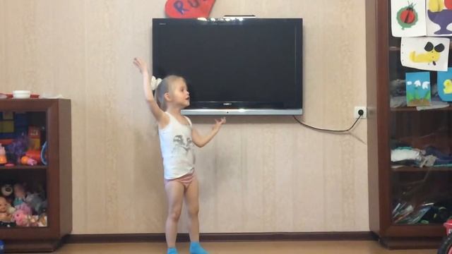 Василиса поёт песенку смотреть онлайн