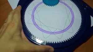 Спирограф - рисуем узоры