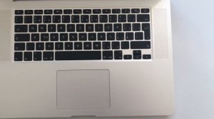 MacBook Pro 15" 2015 and 2017 side by side in 4K