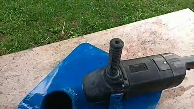 Измельчитель веток из болгарки.