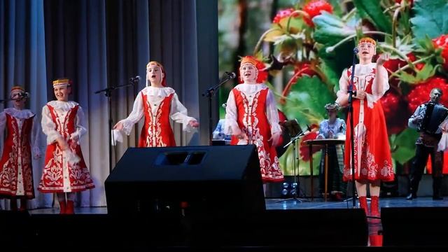 Ансамбль ЦЕРНІЧКА - "Земляничка-ягодка"