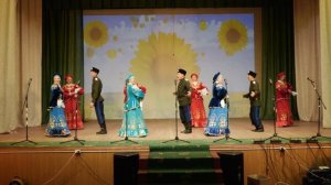 "Ой как по лугу по лугу"(Казачья плясовая).Народная вокальная группа "Уралочка".