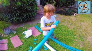 DIY Манкиту делают лодку из плёнки и скотча / scotch and tape boat