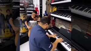 Piano Yamaha YDP 105.