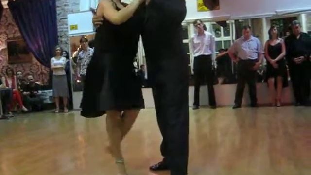 Julio Maidan y Marina Kupriyanova - Alma en Pena (F. Salamanca) - Milonga Planetango - 20.10.13 смотреть онлайн