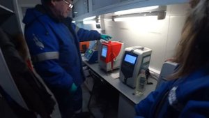 Проверка качества бензина в переездной лаборатории  в Одинцово
