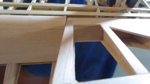 Работа элерона совместно с закрылками модели Ще-2