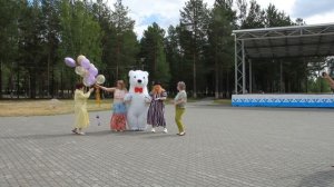 С Днем рождения Владислава. Ростовая кукла. Мишка. Умка.