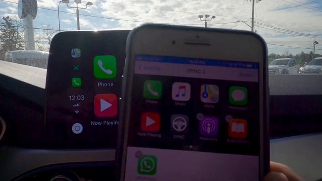 Using Android Auto or Apple Car Play in the 2020 Ford Escape смотреть онлайн