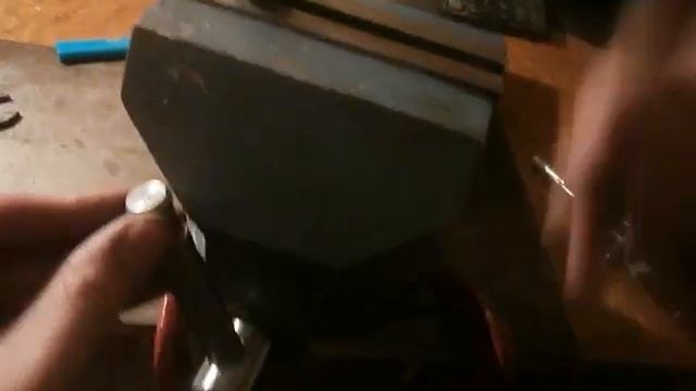 Нарезать резьбу на нержавейке М10*1.0 + дюймовая М10*0.5