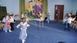 Танец на 8 марта. Средняя группа. 2017 год