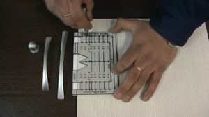 Мебельный шаблон для разметки отверстий под мебельные ручки кнопки и ручки скобы МШ 05