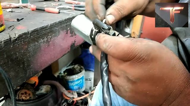 Mira¿ Por Que? no baja tu vidrio de tu puerta, nissan TIIDA смотреть онлайн