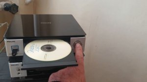 PHILIPS MCD 716 MINI HI FI USB RDS RÁDIÓ MP3 CD TÁVJÁVAL HANGFALAIVAL DESIGN ÜVEG TARTÓLAPPAL ELADÓ