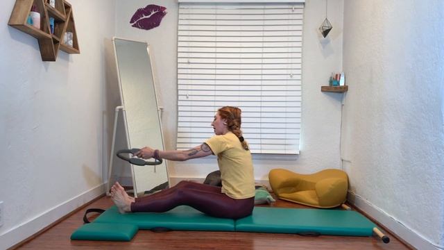 Get Rid of the Clicky Hip on the Mat | Online Pilates Classes