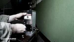 Станок М-25 из Китая для очистки проводов от изоляции.