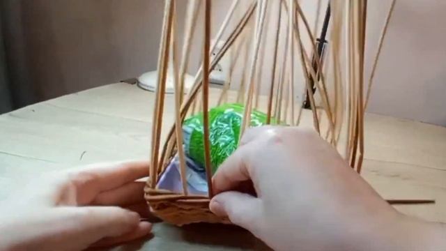 МК. Квадратная Корзина "Градиент" из бумажных трубочек. Плетение из газет.