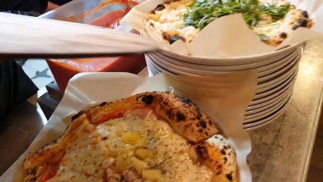 Пицца в дровяной печи из итальянской муки! Неаполитанская пицца
