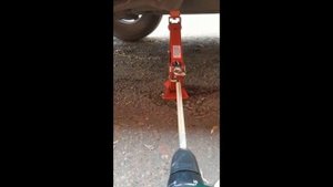 Электро домкрат из шуруповерта.