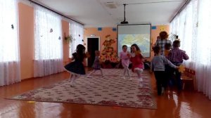 Танец "Закружился в парке листопад"