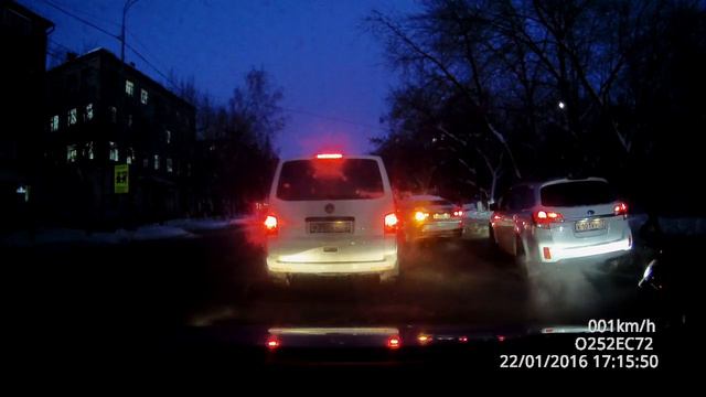 Езда по тротуару смотреть онлайн