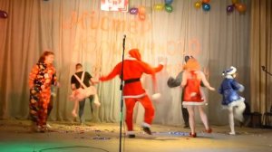 Прикольный танец на новый год