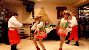 Зажигательный украинский танец.