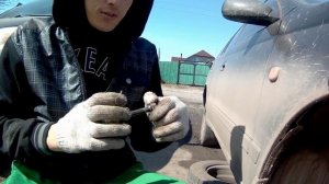 Ремонт суппорта на тойоте. Зачем платить ? когда делов на пол часа.