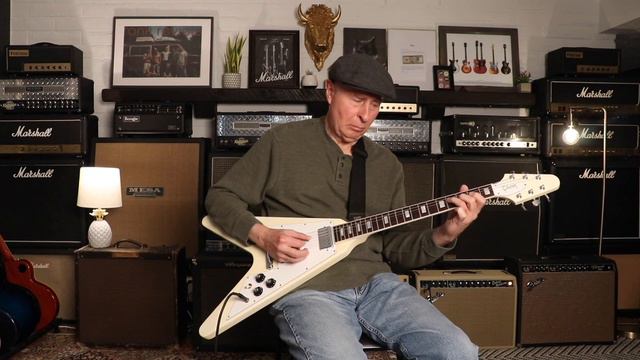 '15 Gibson Custom Shop 70's Flying V Block Inlays | Review & Demo! смотреть онлайн